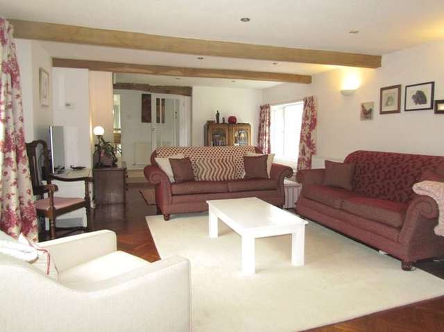  Image of 4 bedroom Detached house for sale in Chazey Heath Mapledurham Reading RG4 at Chazey Heath Mapledurham, RG4 7UF