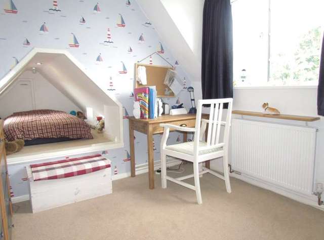  Image of 4 bedroom Detached house for sale in Chazey Heath Mapledurham Reading RG4 at Chazey Heath Mapledurham, RG4 7UF