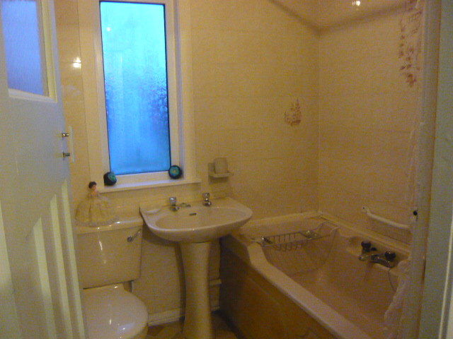  Image of 2 bedroom Flat to rent in Findlay Cottages Edinburgh EH7 at Craigentinny Edinburgh Edinburgh, EH7 6HE
