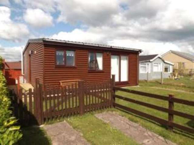  Image of 2 bedroom Bungalow for sale in Freathy Freathy Millbrook Torpoint PL10 at Millbrook Torpoint Freathy, PL10 1JN