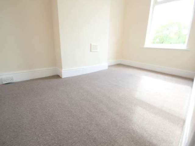  Image of 3 bedroom Detached house to rent in Orford Lane Warrington WA2 at Orford Warrington Fearnhead, WA2 7AW