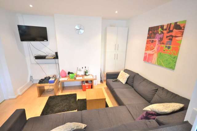  Image of 1 bedroom House Share to rent in Montague Street Caversham Reading RG4 at Montague Street Caversham Reading, RG4 5AU