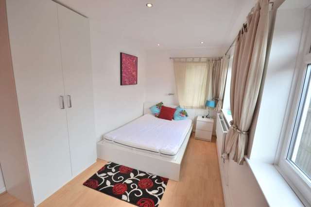  Image of 1 bedroom House Share to rent in Montague Street Caversham Reading RG4 at Montague Street Caversham Reading, RG4 5AU