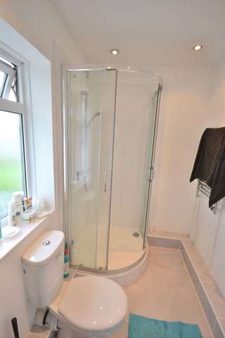  Image of 1 bedroom House Share to rent in Montague Street Caversham Reading RG4 at Montague Street Caversham Reading, RG4 5AU