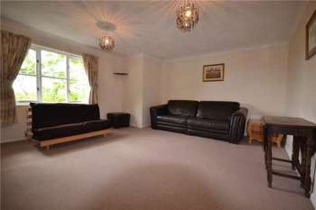  Image of 2 bedroom Flat to rent in Mitre Gardens London Road Bishop