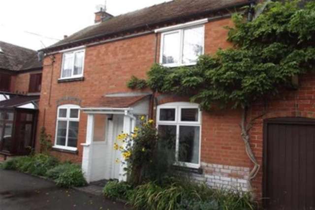 Image of 3 bedroom Detached house to rent in Manor Road Lower Moor Pershore WR10 at Pershore, WR10 2NZ
