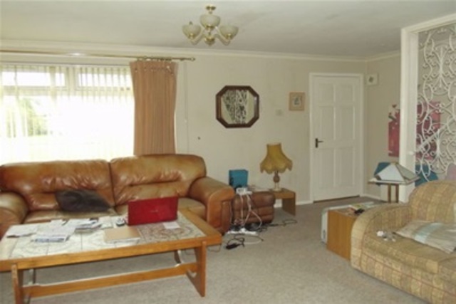  Image of 3 bedroom Semi-Detached house to rent in Abercorn Road Newton Mearns Glasgow G77 at Newton Mearns East Renfrewshire East Renfrewshire, G77 6NA