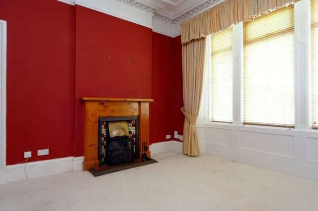  Image of 3 bedroom Cottage for sale in Neilston Road Paisley PA2 at Paisley, PA2 6PY