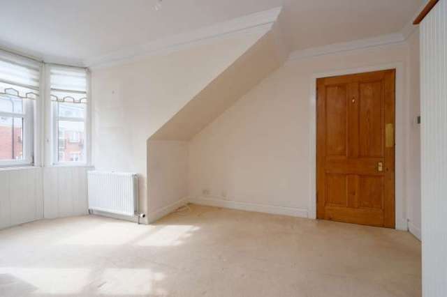  Image of 3 bedroom Cottage for sale in Neilston Road Paisley PA2 at Paisley, PA2 6PY