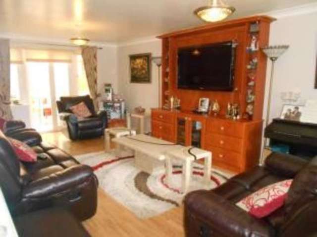  Image of 4 bedroom Detached house for sale in Shorts Avenue Shortstown Bedford MK42 at Shortstown Bedford Harrowden, MK42 0FB