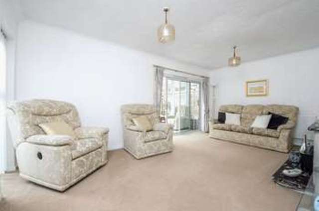  Image of 4 bedroom Detached house for sale in Witan Way Wantage OX12 at Witan Way  Wantage, OX12 9EU