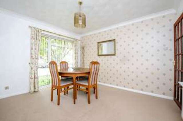  Image of 4 bedroom Detached house for sale in Witan Way Wantage OX12 at Witan Way  Wantage, OX12 9EU
