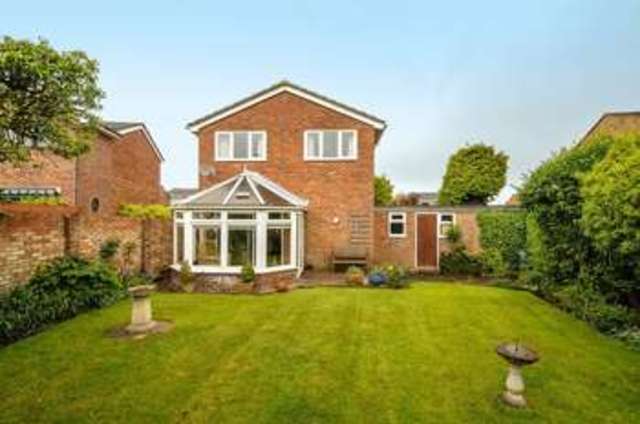  Image of 4 bedroom Detached house for sale in Witan Way Wantage OX12 at Witan Way  Wantage, OX12 9EU