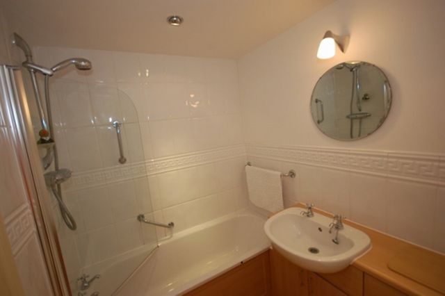  Image of 2 bedroom Flat to rent in Meadow Place Road Corstorphine Edinburgh EH12 at Corstorphine Edinburgh Edinburgh, EH12 7RY