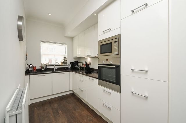  Image of 3 bedroom Terraced house for sale in St. Gabriels Wantage OX12 at St Gabriels  Wantage, OX12 8FJ