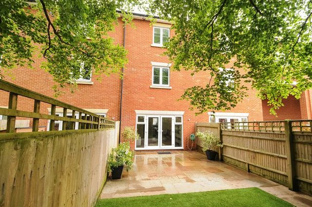  Image of 3 bedroom Terraced house for sale in St. Gabriels Wantage OX12 at St Gabriels  Wantage, OX12 8FJ