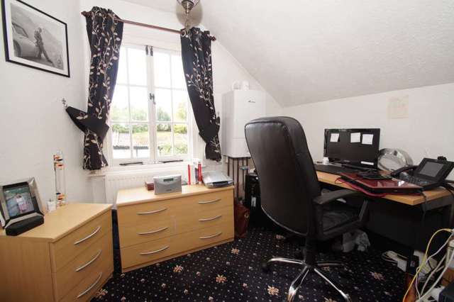 Image of 1 bedroom Terraced house for sale in London Road Hemel Hempstead HP1 at Bourne End Cottages London Road Hemel Hempstead, HP1 2RH