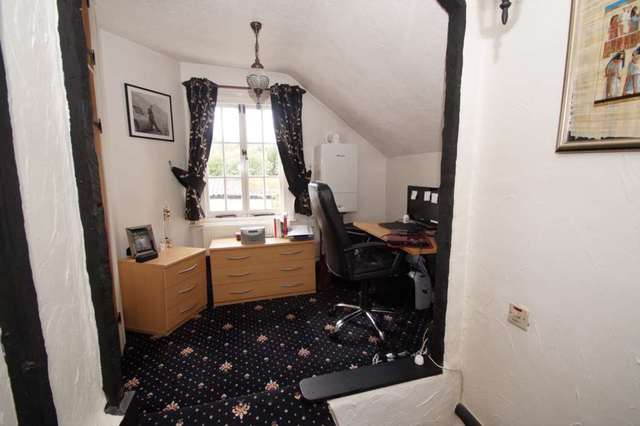  Image of 1 bedroom Terraced house for sale in London Road Hemel Hempstead HP1 at Bourne End Cottages London Road Hemel Hempstead, HP1 2RH