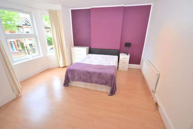  Image of 1 bedroom House Share to rent in Wantage Road Reading RG30 at Wantage Road  Reading, RG30 2SF