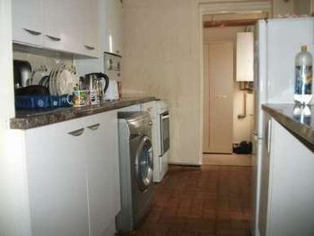  Image of 2 bedroom Flat to rent in Narborough Road Leicester LE3 at Narborough Road Leicester, LE3 0BR