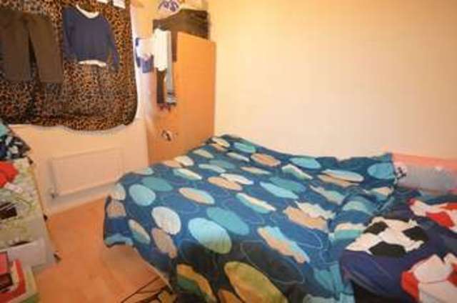  Image of 3 bedroom Semi-Detached house to rent in Trefoil Close Hamilton Leicester LE5 at Trefoil Close  Leicester, LE5 1TF