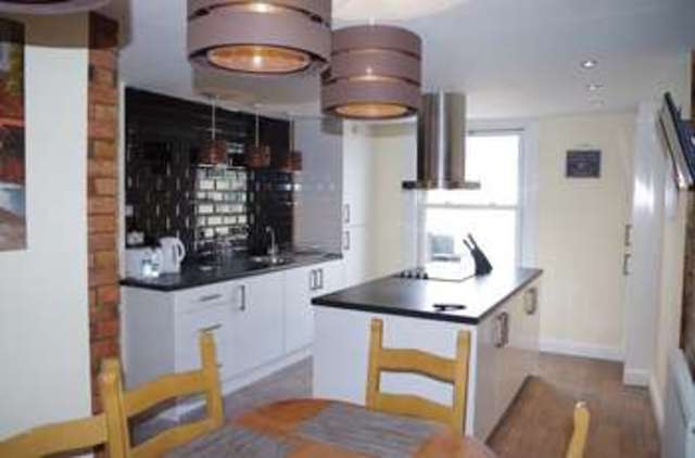  Image of 3 bedroom Flat to rent in Abingdon Street Burnham-on-Sea TA8 at Abingdon Street  Burnham-On-Sea, TA8 1PH