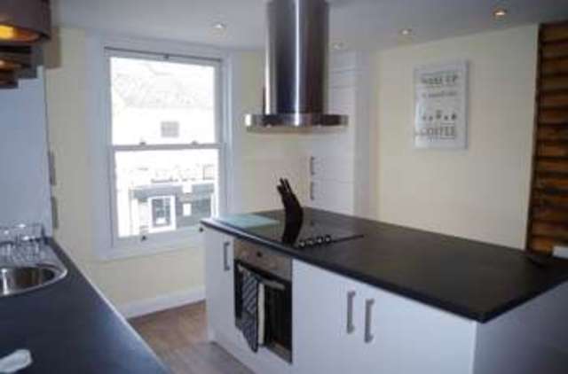  Image of 3 bedroom Flat to rent in Abingdon Street Burnham-on-Sea TA8 at Abingdon Street  Burnham-On-Sea, TA8 1PH