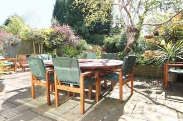  Image of 4 bedroom Detached house for sale in Acacia Close Stanmore HA7 at Acacia Close  Stanmore, HA7 3JR