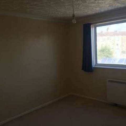  Image of 2 bedroom Flat for sale in Albert Avenue Weston-super-Mare BS23 at Albert Avenue  Weston-Super-Mare, BS23 1YS