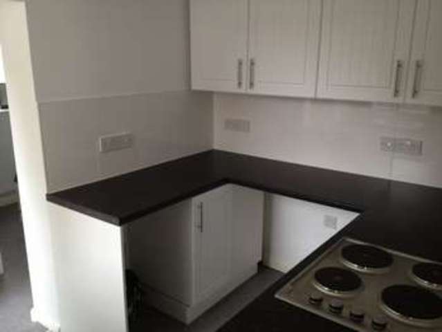  Image of 2 bedroom Flat to rent in Alexander Road Acocks Green Birmingham B27 at Alexander Road  Birmingham, B27 6HE