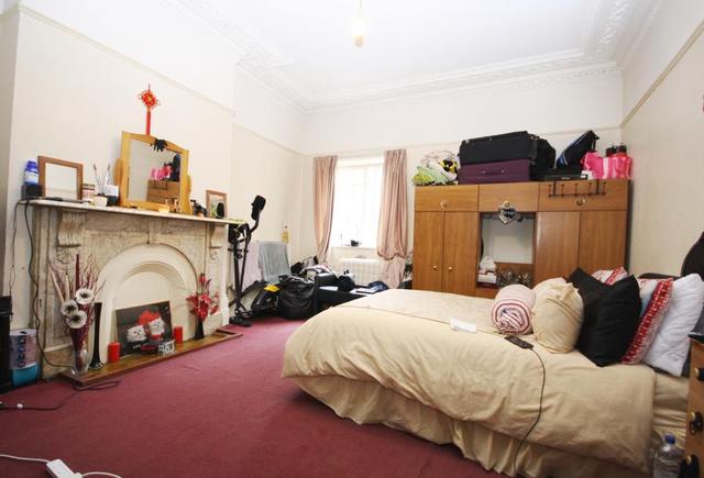  Image of 6 bedroom Detached house for sale in Avon Road London SE4 at London, SE4 1QQ