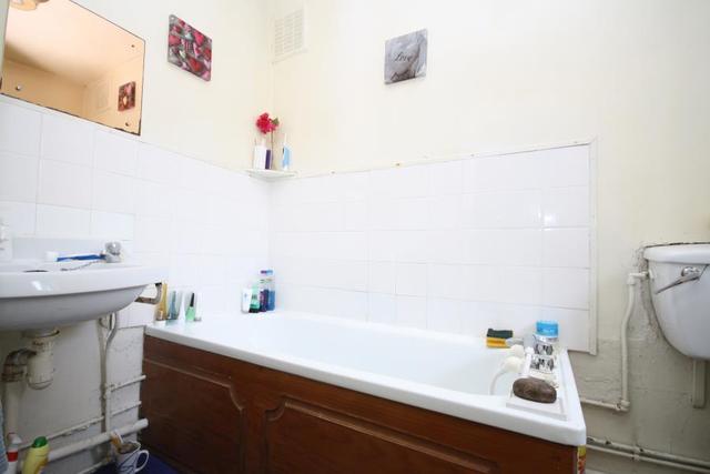  Image of 6 bedroom Detached house for sale in Avon Road London SE4 at London, SE4 1QQ