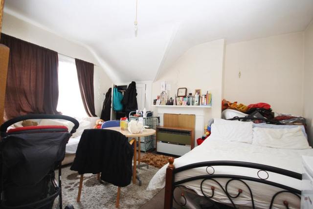  Image of 6 bedroom Detached house for sale in Avon Road London SE4 at London, SE4 1QQ