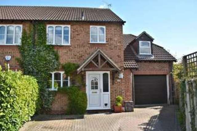  Image of 4 bedroom Semi-Detached house for sale in Bridus Mead Blewbury Didcot OX11 at Bridus Mead Blewbury Didcot, OX11 9PJ