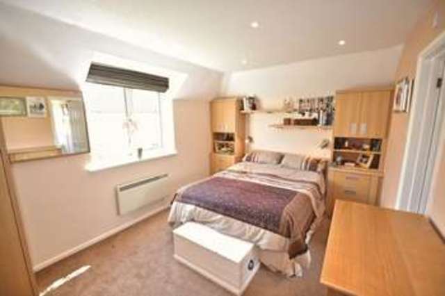  Image of 4 bedroom Semi-Detached house for sale in Bridus Mead Blewbury Didcot OX11 at Bridus Mead Blewbury Didcot, OX11 9PJ