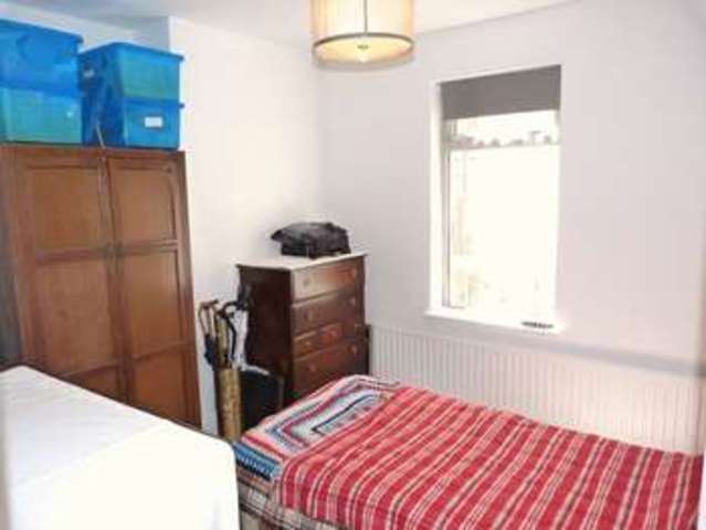  Image of 1 bedroom Flat for sale in William Road Caterham CR3 at William Road  Caterham, CR3 5NN