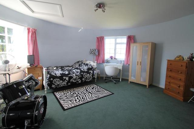  Image of 5 bedroom Semi-Detached house for sale in Cranbrook Road Frittenden Cranbrook TN17 at Frittenden  Cranbrook, TN17 2BT