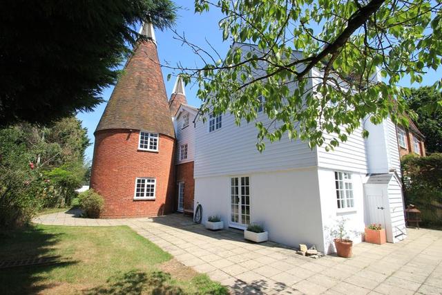  Image of 5 bedroom Semi-Detached house for sale in Cranbrook Road Frittenden Cranbrook TN17 at Frittenden  Cranbrook, TN17 2BT