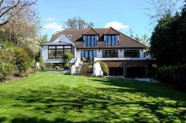  Image of 2 bedroom Detached house for sale in Dennis Lane Stanmore HA7 at Dennis Lane  Stanmore, HA7 4JR