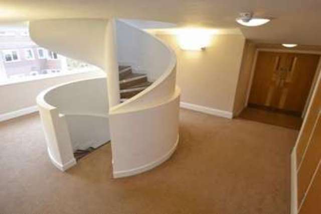  Image of Flat to rent in Earlham Road Norwich NR2 at Earlham Road  Norwich, NR2 3PE