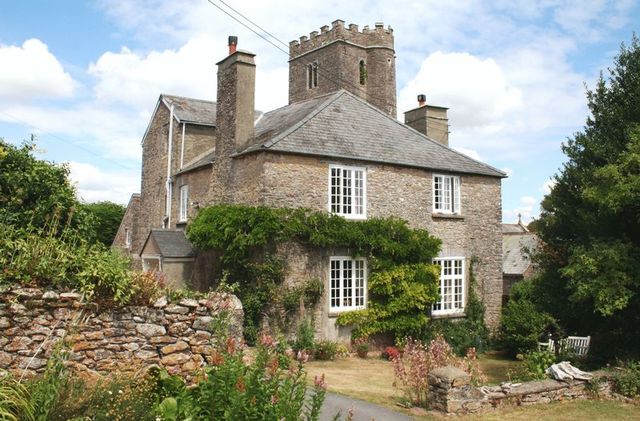  Image of 5 bedroom Detached house for sale in Ogwell Newton Abbot TQ12 at Ogwell Newton Abbot, TQ12 6AS