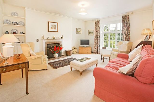  Image of 5 bedroom Detached house for sale in Ogwell Newton Abbot TQ12 at Ogwell Newton Abbot, TQ12 6AS