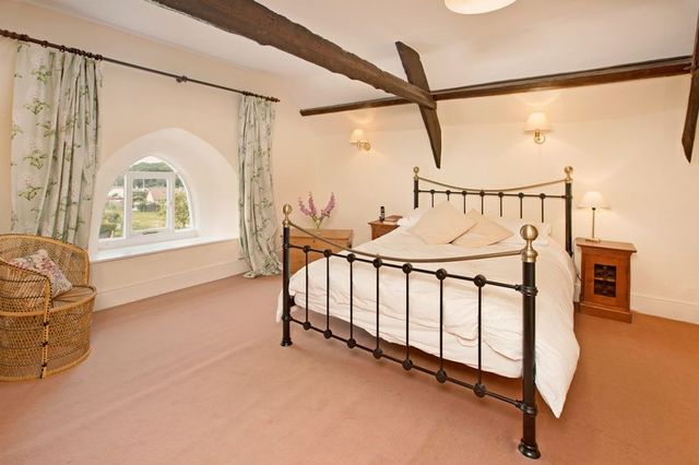  Image of 5 bedroom Detached house for sale in Ogwell Newton Abbot TQ12 at Ogwell Newton Abbot, TQ12 6AS
