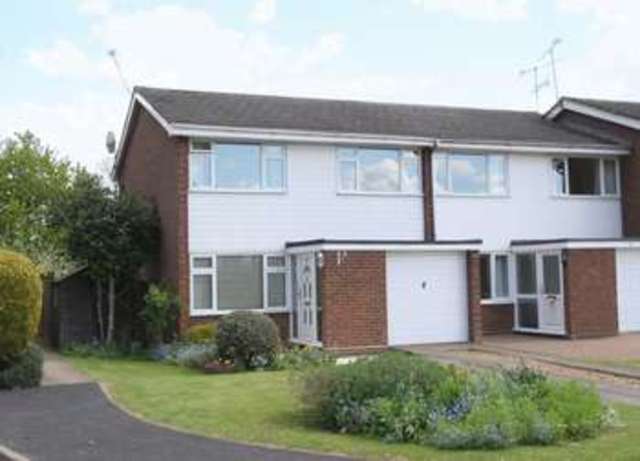  Image of 3 bedroom Detached house for sale in Forlease Drive Maidenhead SL6 at Forlease Drive  Maidenhead, SL6 1UD