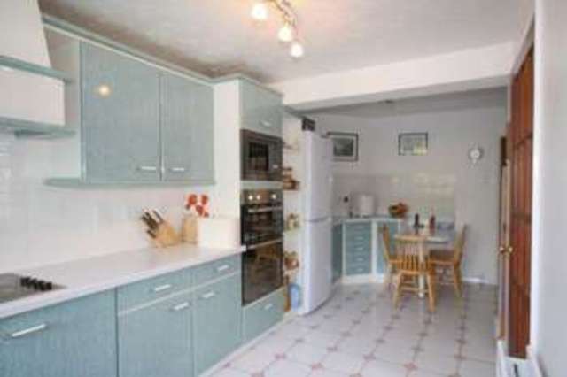  Image of 3 bedroom Detached house for sale in Forlease Drive Maidenhead SL6 at Forlease Drive  Maidenhead, SL6 1UD