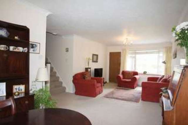  Image of 3 bedroom Detached house for sale in Forlease Drive Maidenhead SL6 at Forlease Drive  Maidenhead, SL6 1UD