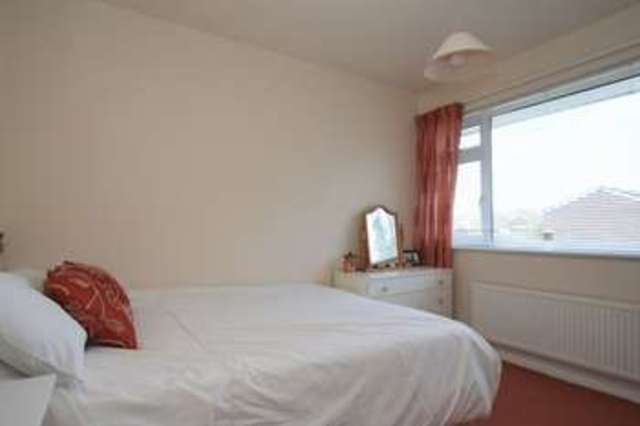  Image of 3 bedroom Detached house for sale in Forlease Drive Maidenhead SL6 at Forlease Drive  Maidenhead, SL6 1UD
