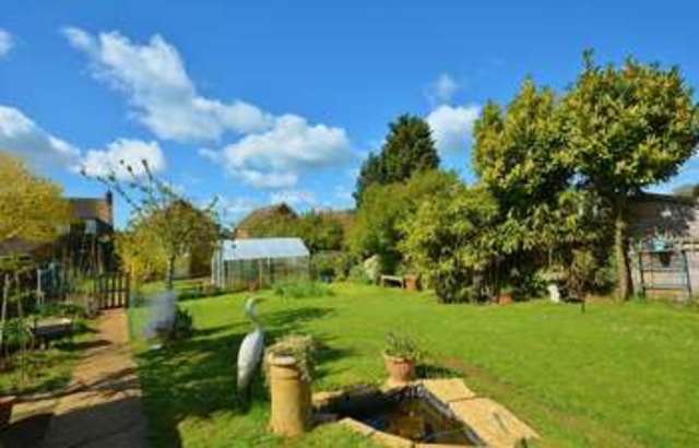  Image of 3 bedroom Detached house for sale in Friars Furlong Long Crendon Aylesbury HP18 at Friars Furlong  Long Crendon, HP18 9DQ