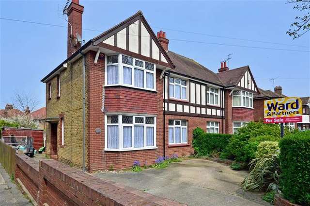  Image of 4 bedroom Semi-Detached house for sale in George V Avenue Margate CT9 at Margate Kent Margate, CT9 5RH