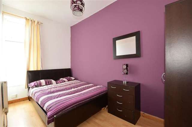  Image of 2 bedroom End of Terrace for sale in Hampshire Street Portsmouth PO1 at Portsmouth Hampshire Portsmouth, PO1 5LQ